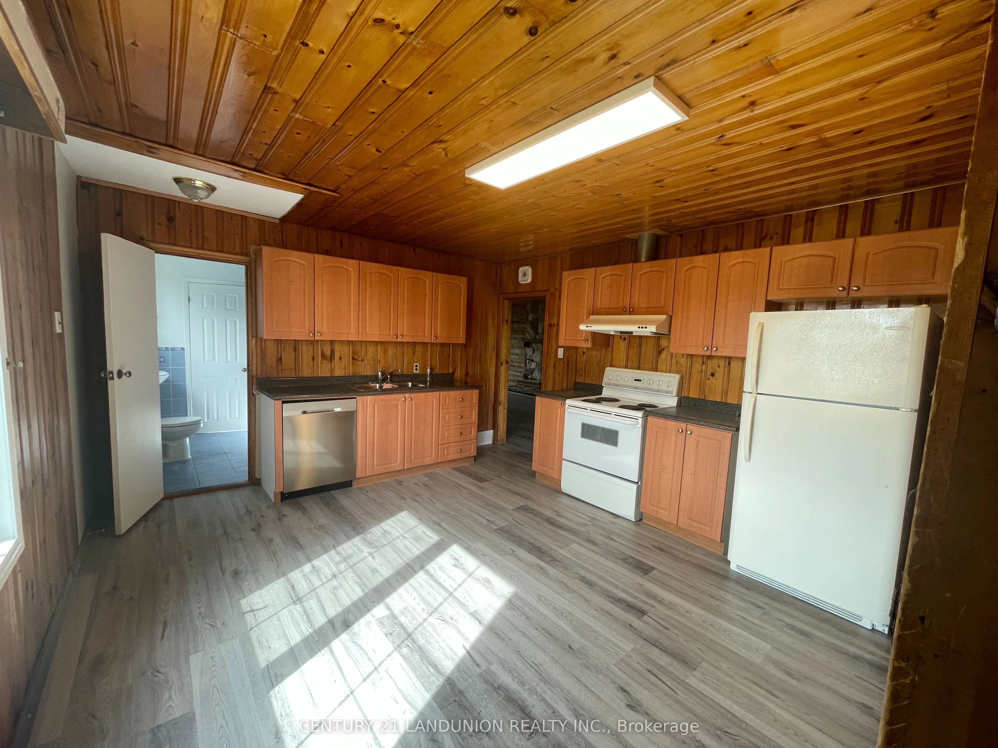 20215 Woodbine Avenue #Residence Primary Unit/B