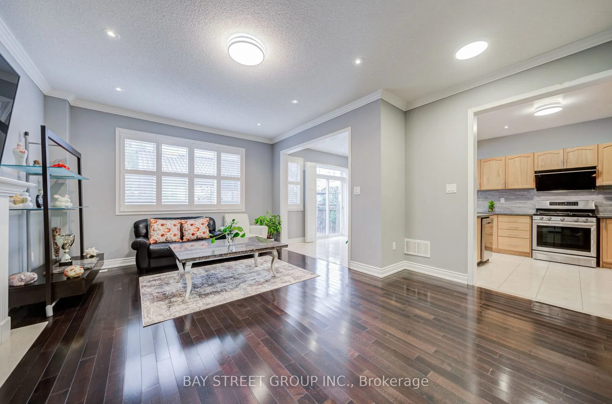 11 Farmington Road