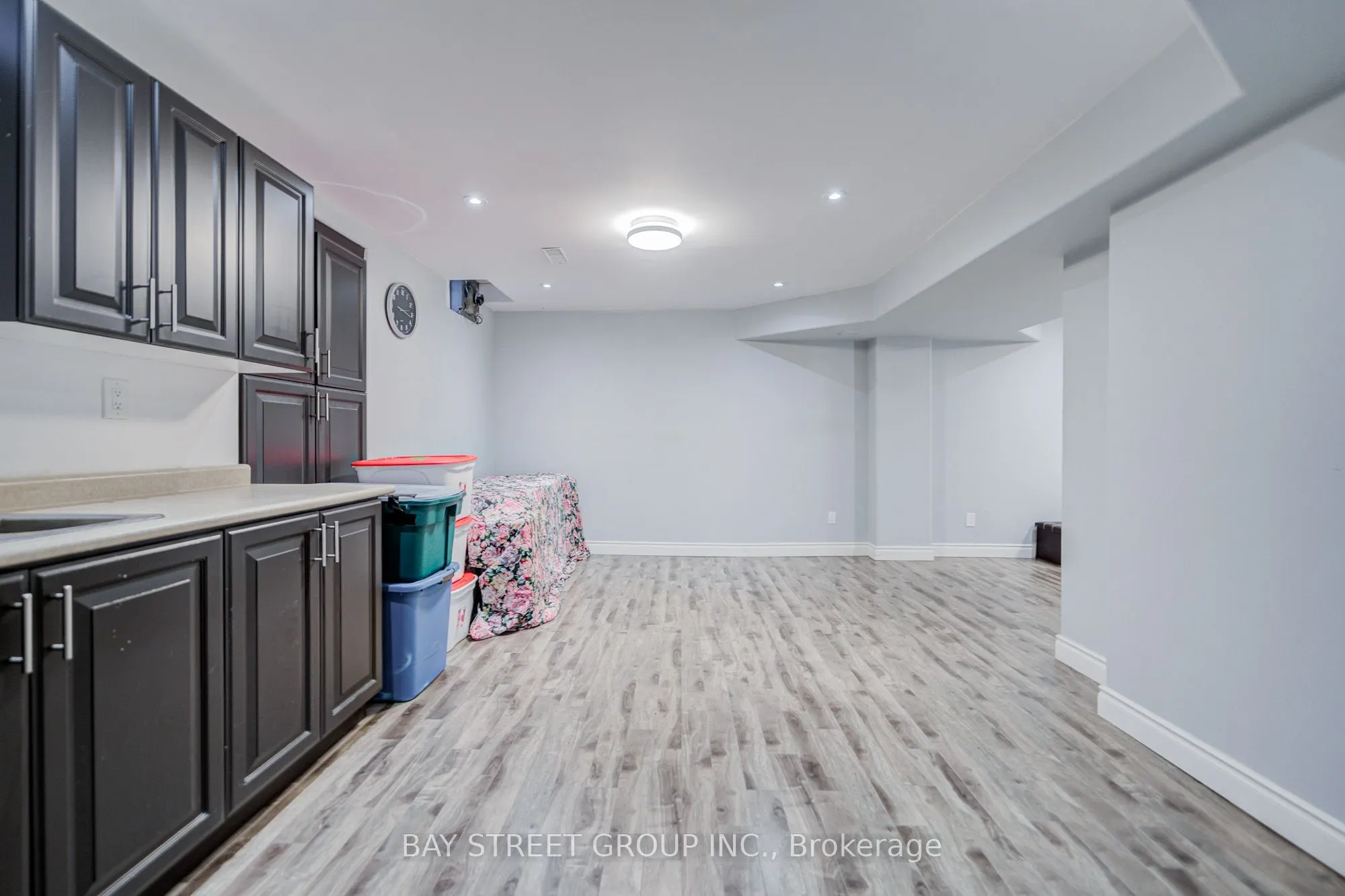 11 Farmington Road