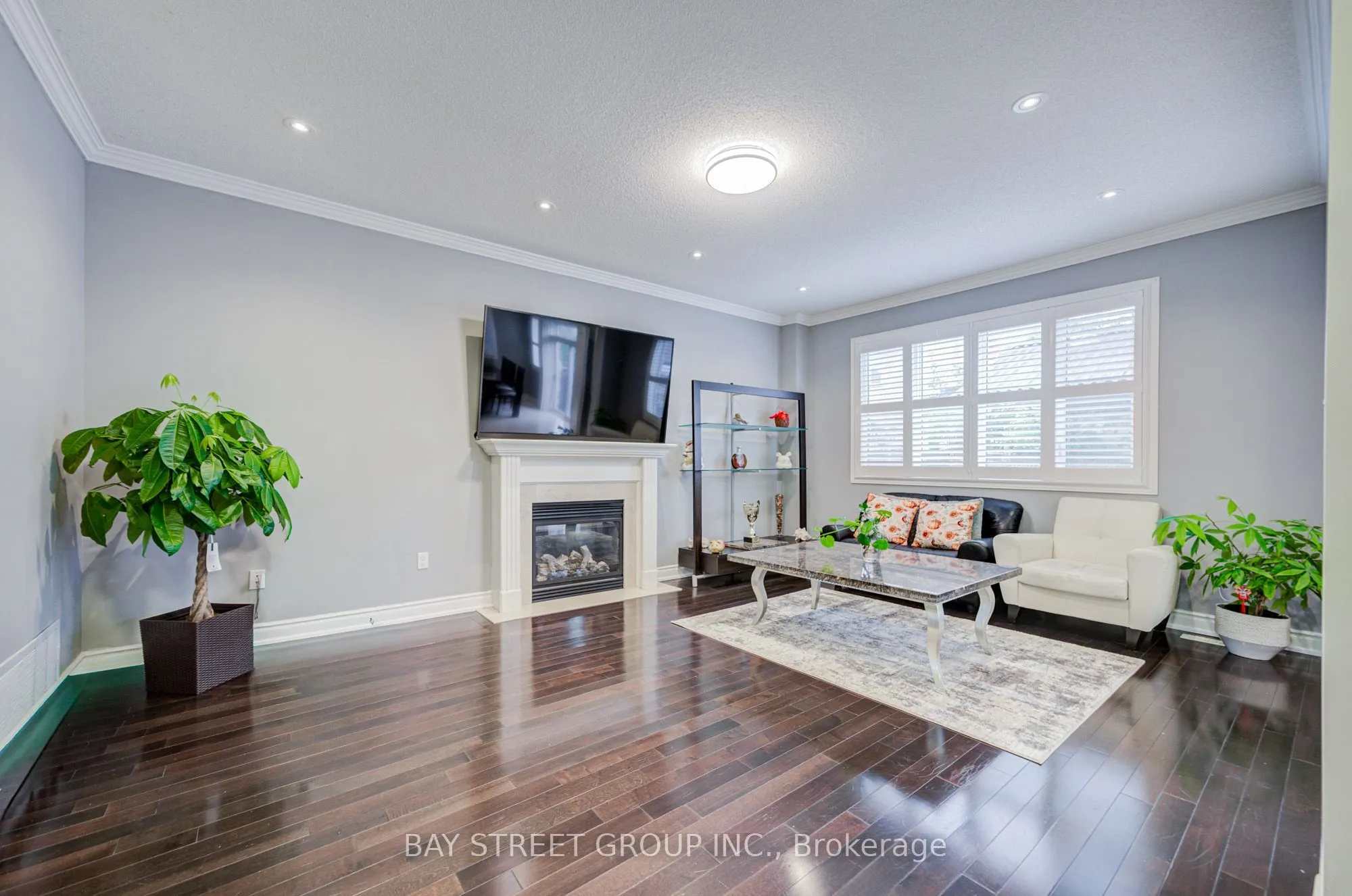 11 Farmington Road