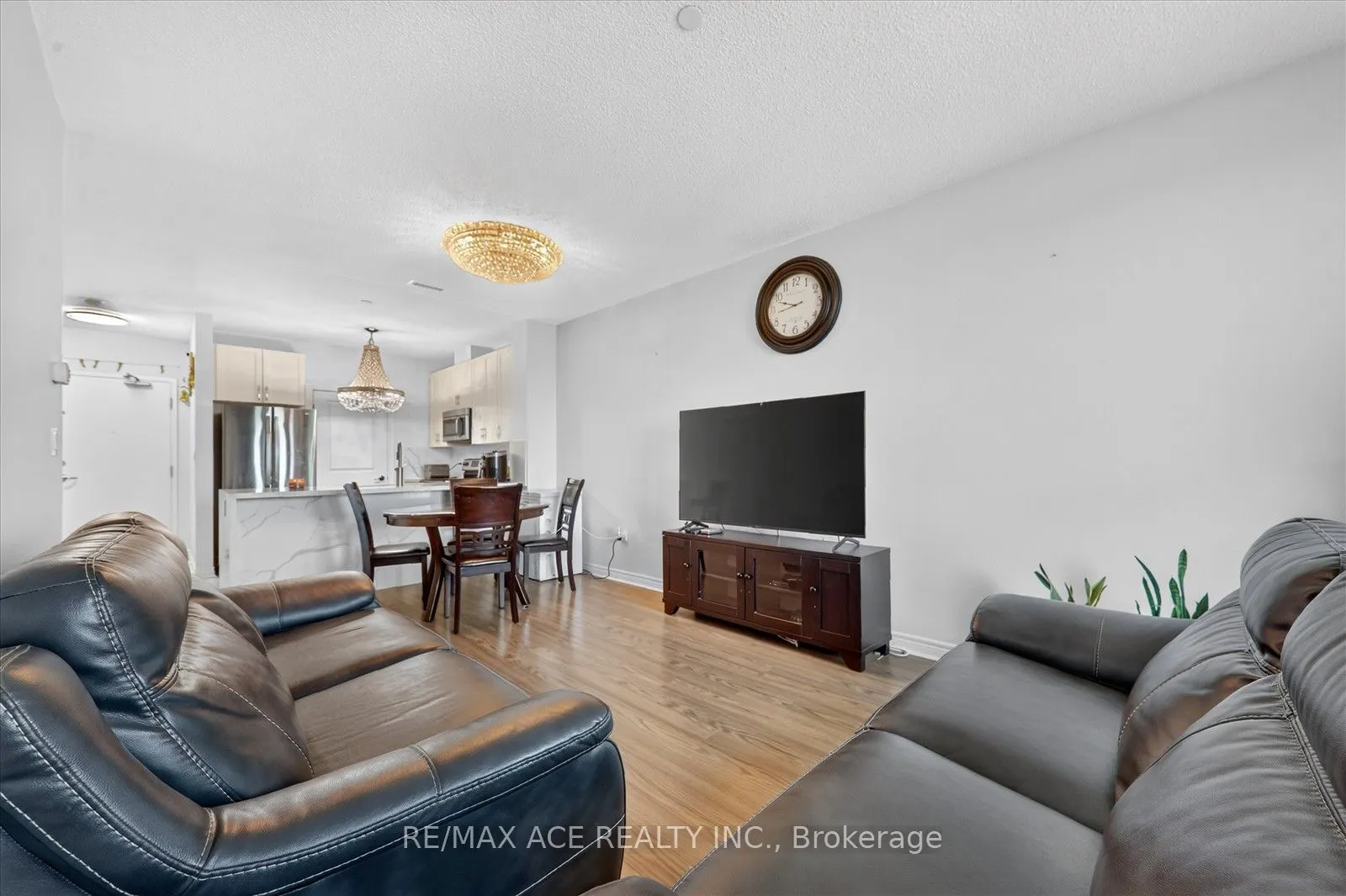 7400 Markham Road #615