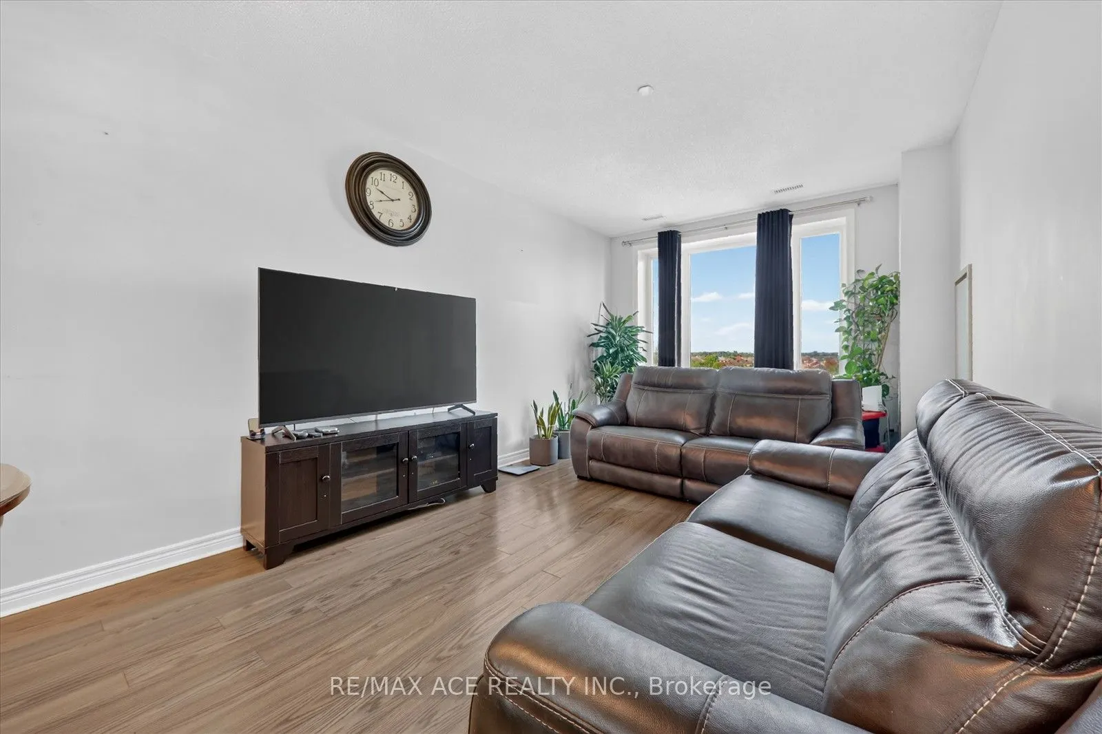7400 Markham Road #615