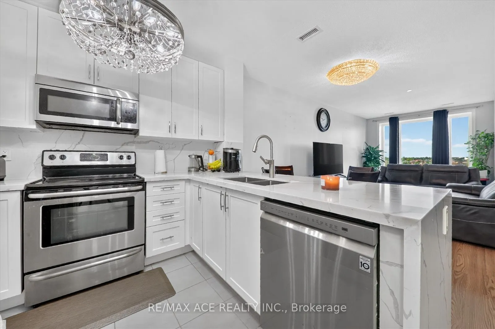 7400 Markham Road #615
