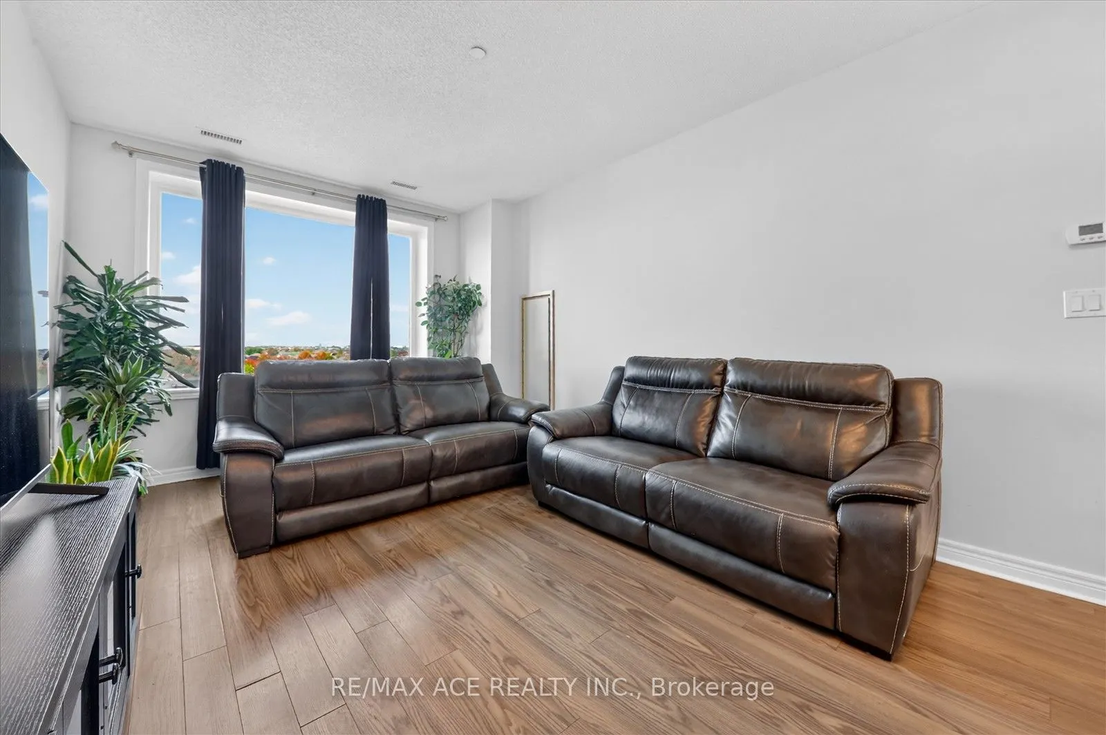 7400 Markham Road #615