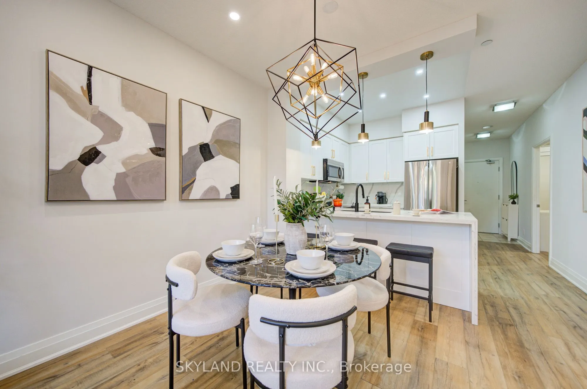 520 Steeles Avenue W #102