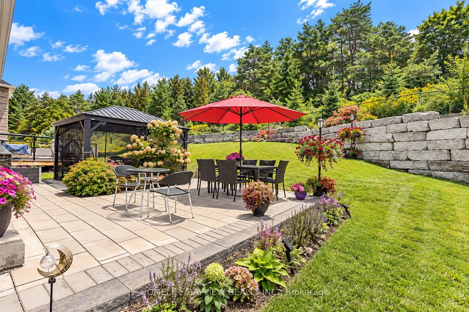13 Cottonwood Hollow Court