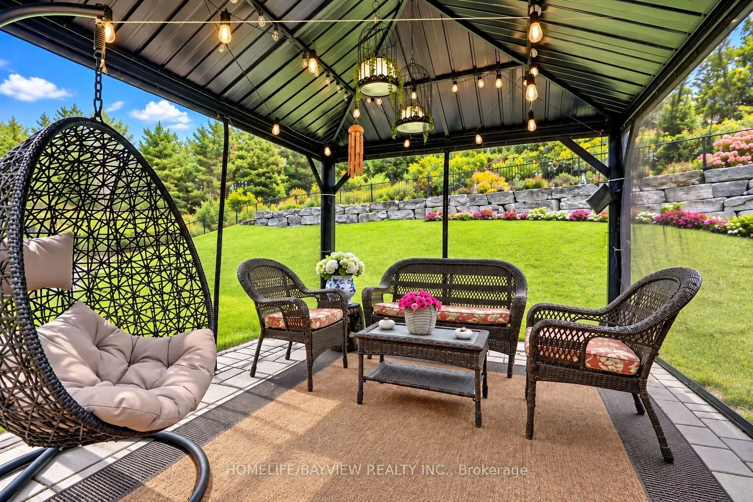 13 Cottonwood Hollow Court