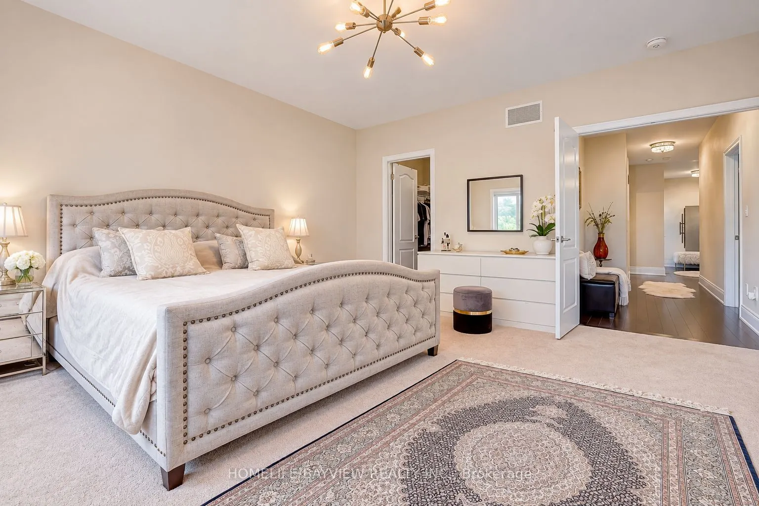 13 Cottonwood Hollow Court