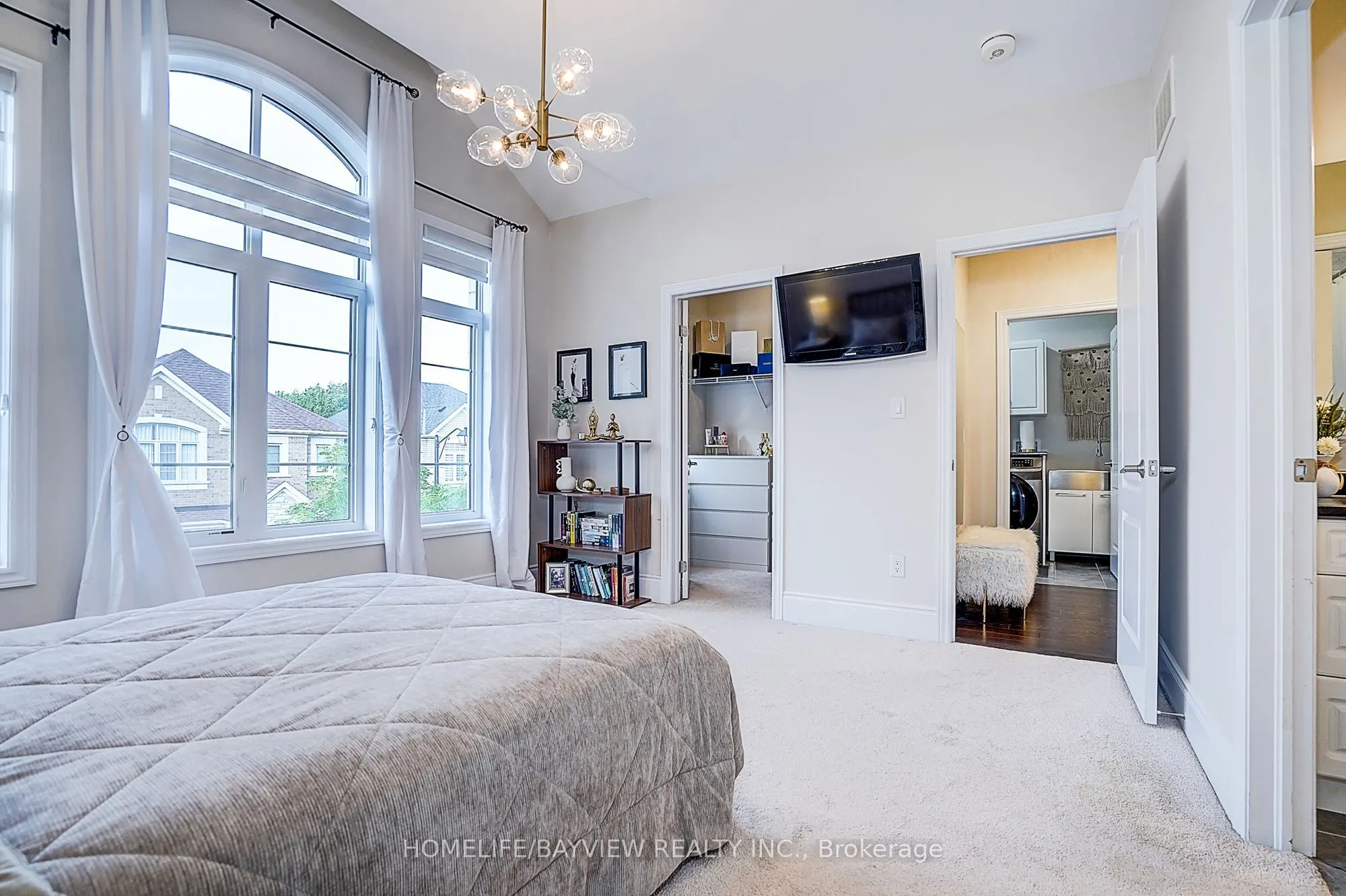 13 Cottonwood Hollow Court