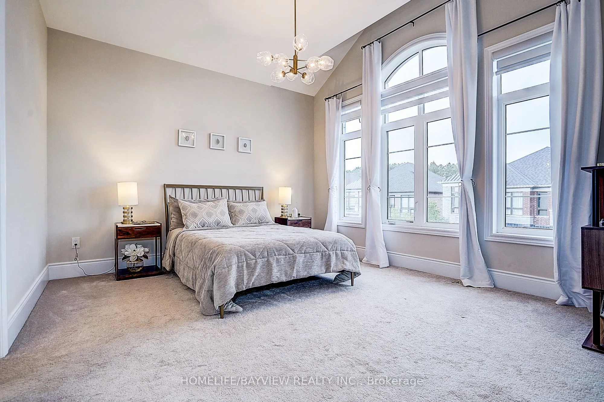 13 Cottonwood Hollow Court
