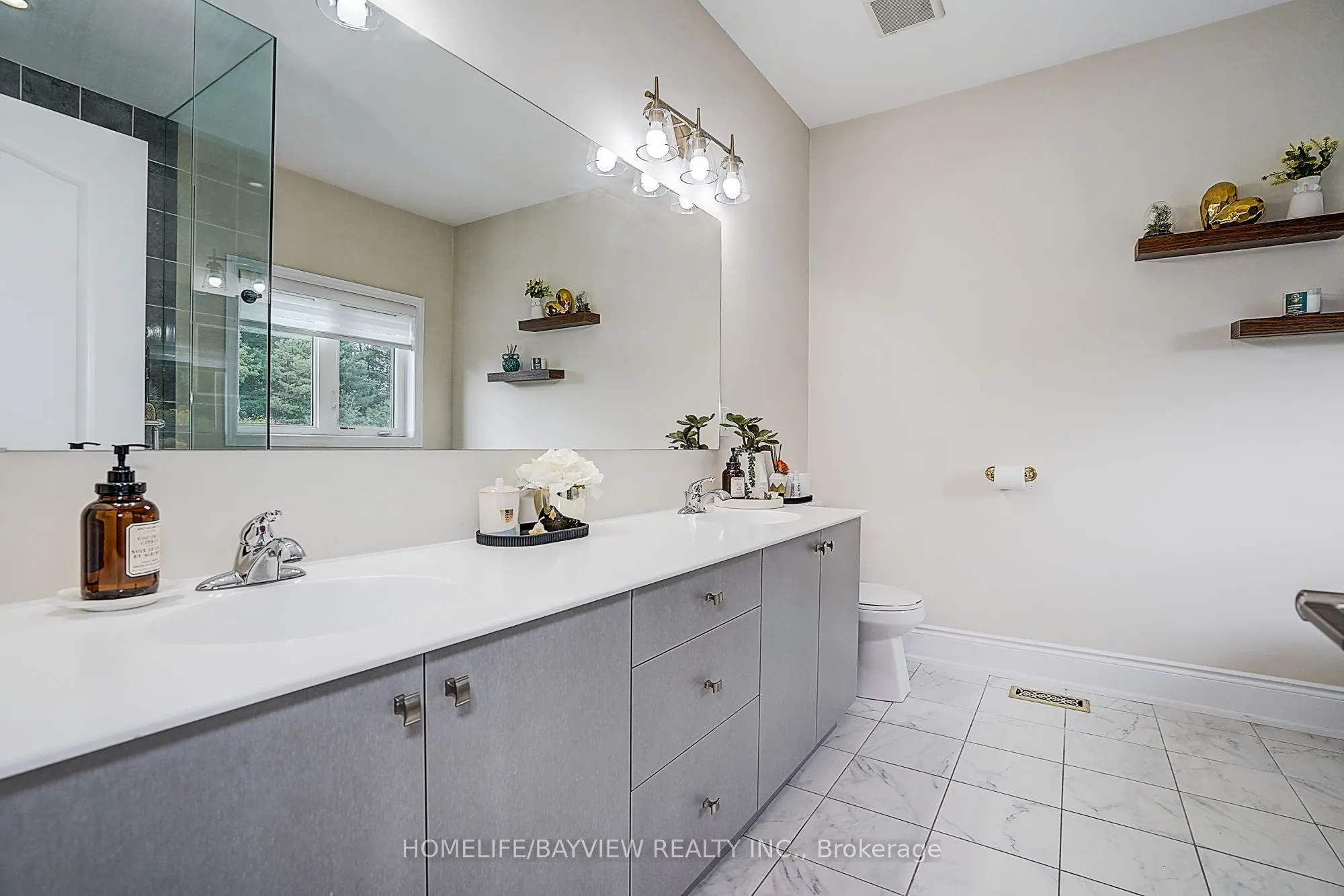 13 Cottonwood Hollow Court