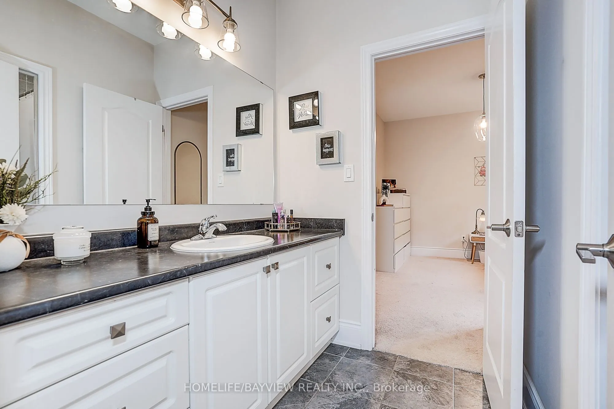 13 Cottonwood Hollow Court