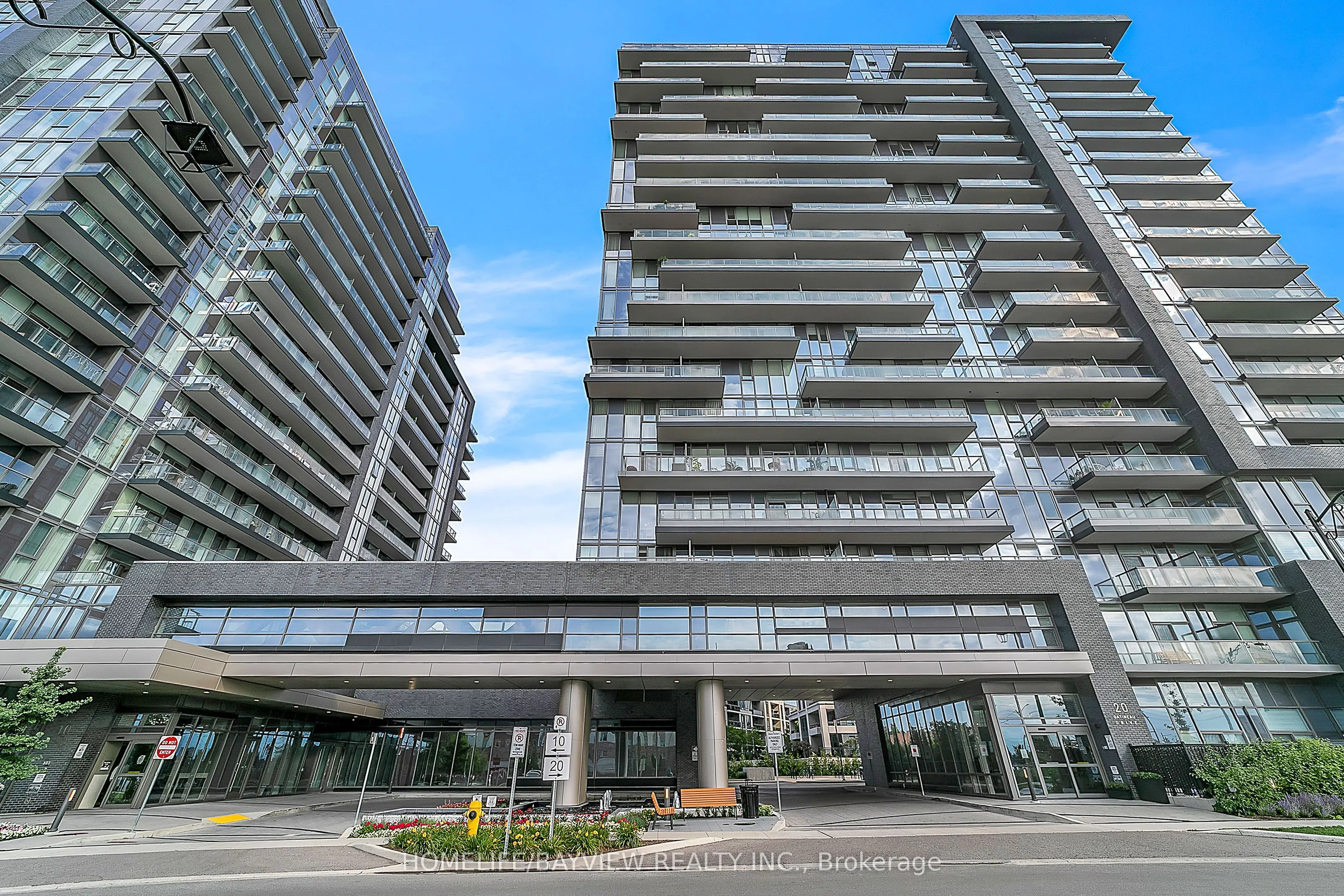 20 Gatineau Drive #2007