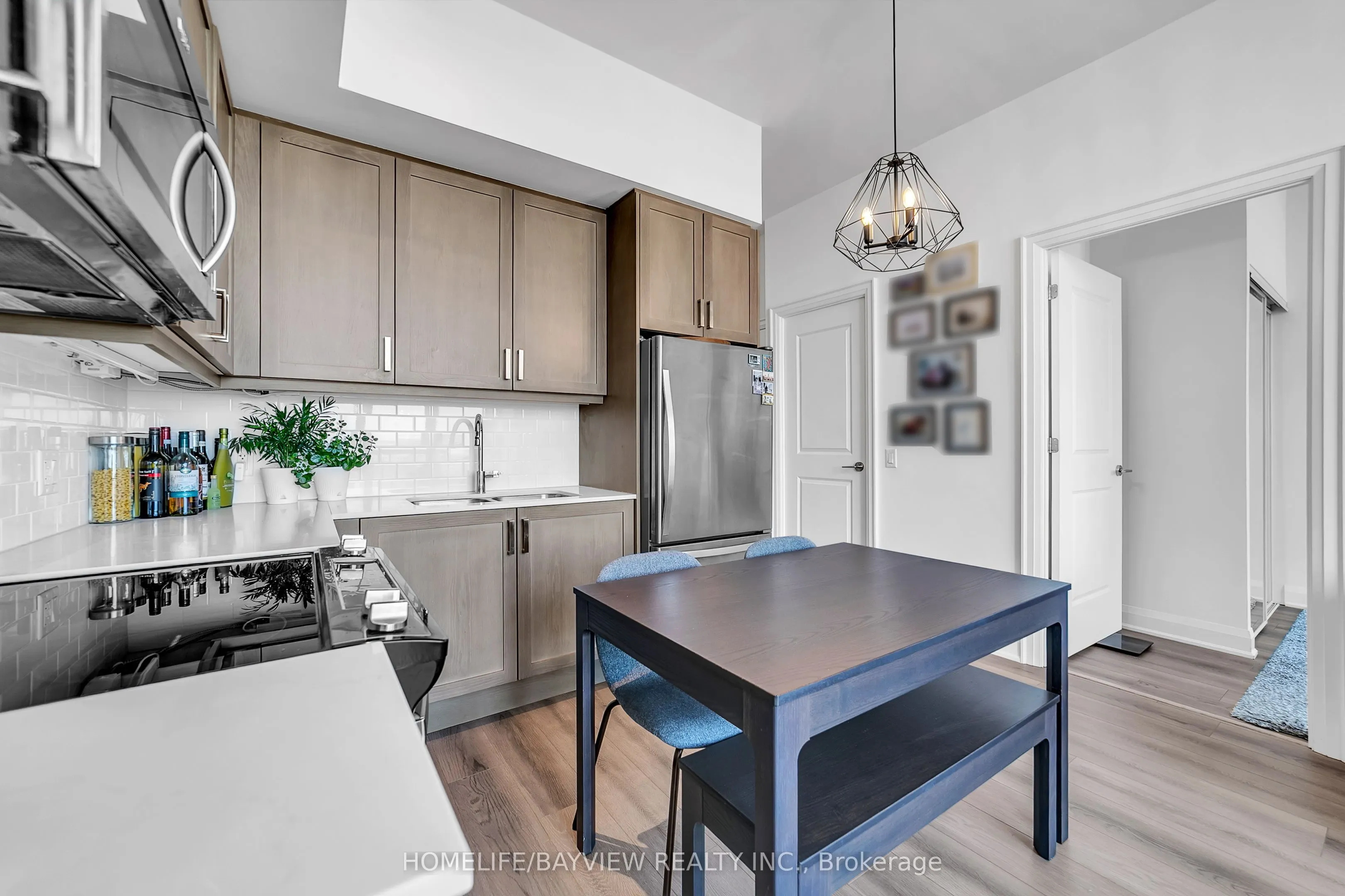 20 Gatineau Drive #2007