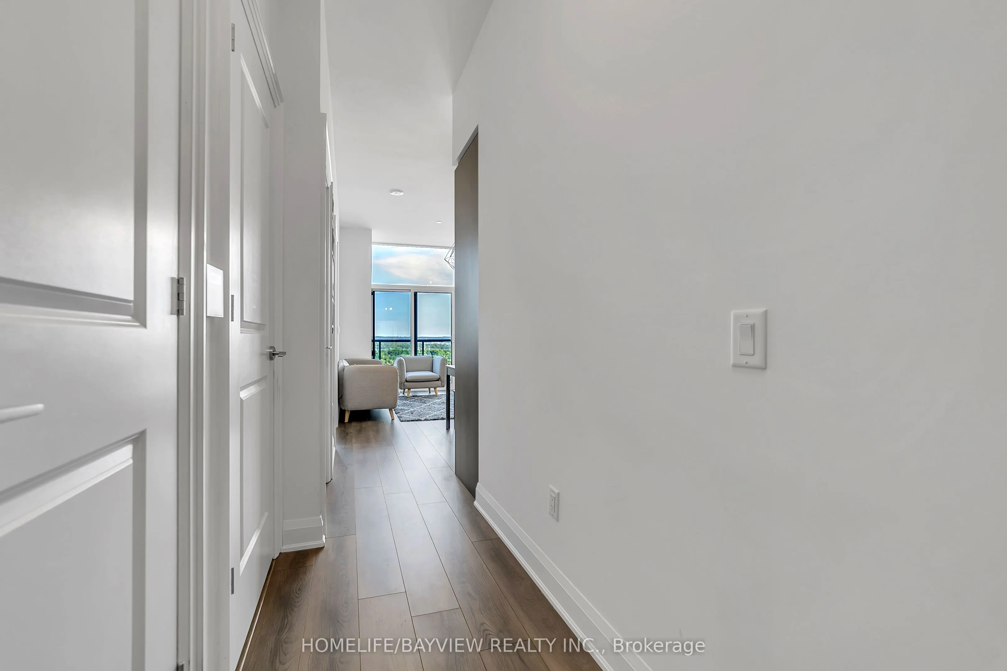 20 Gatineau Drive #2007