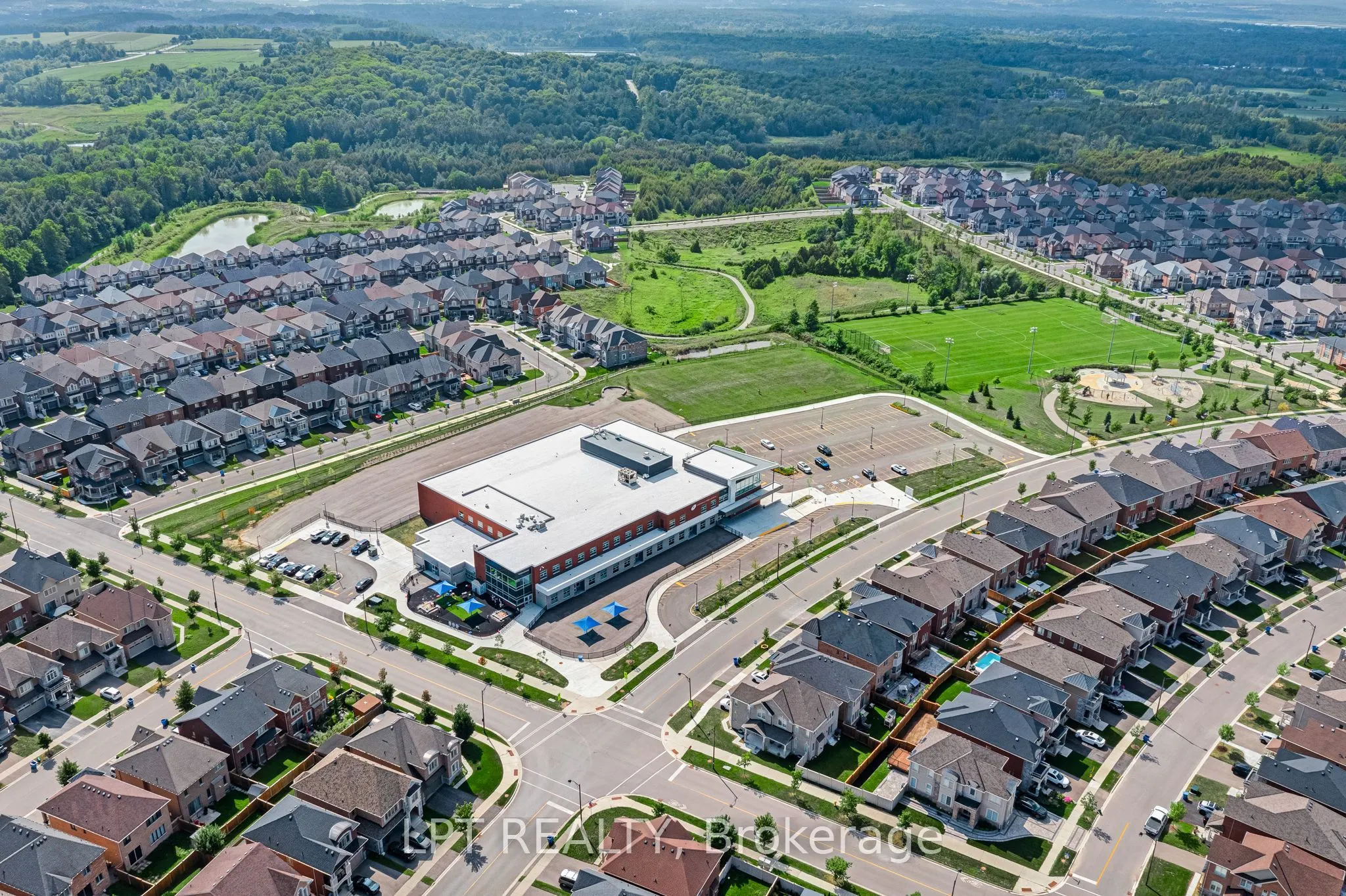 33 Mondial Crescent