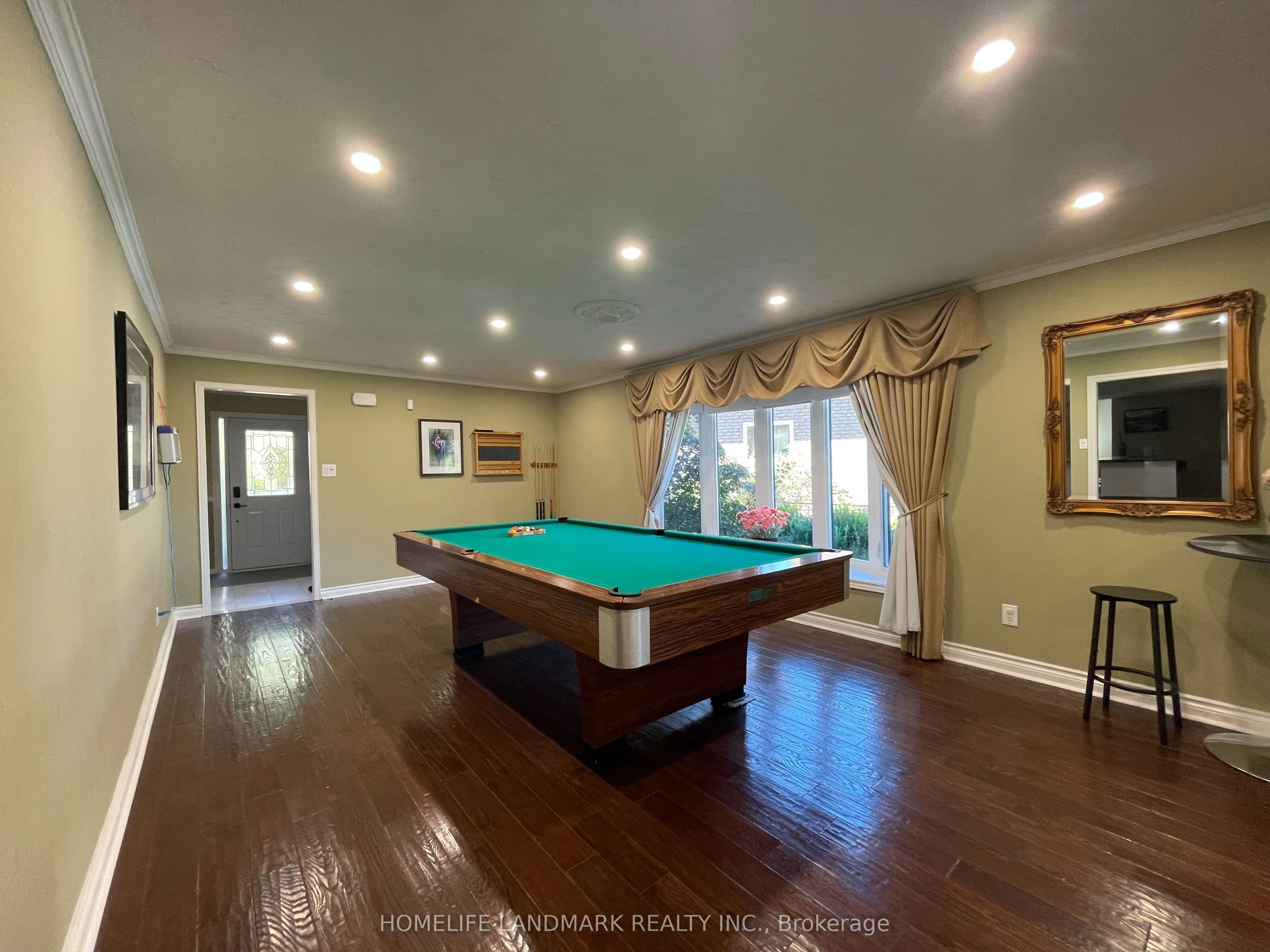 44 Shirlea Boulevard