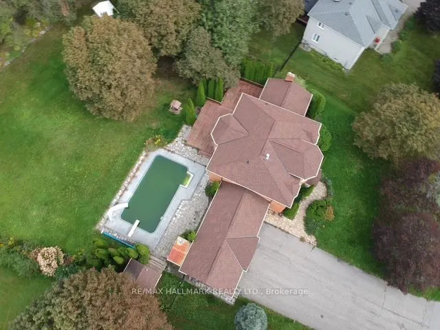 11 Sleepy Hollow Lane