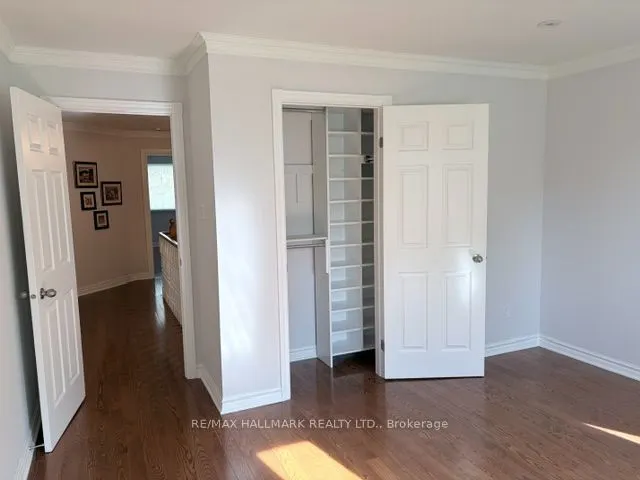 11 Sleepy Hollow Lane