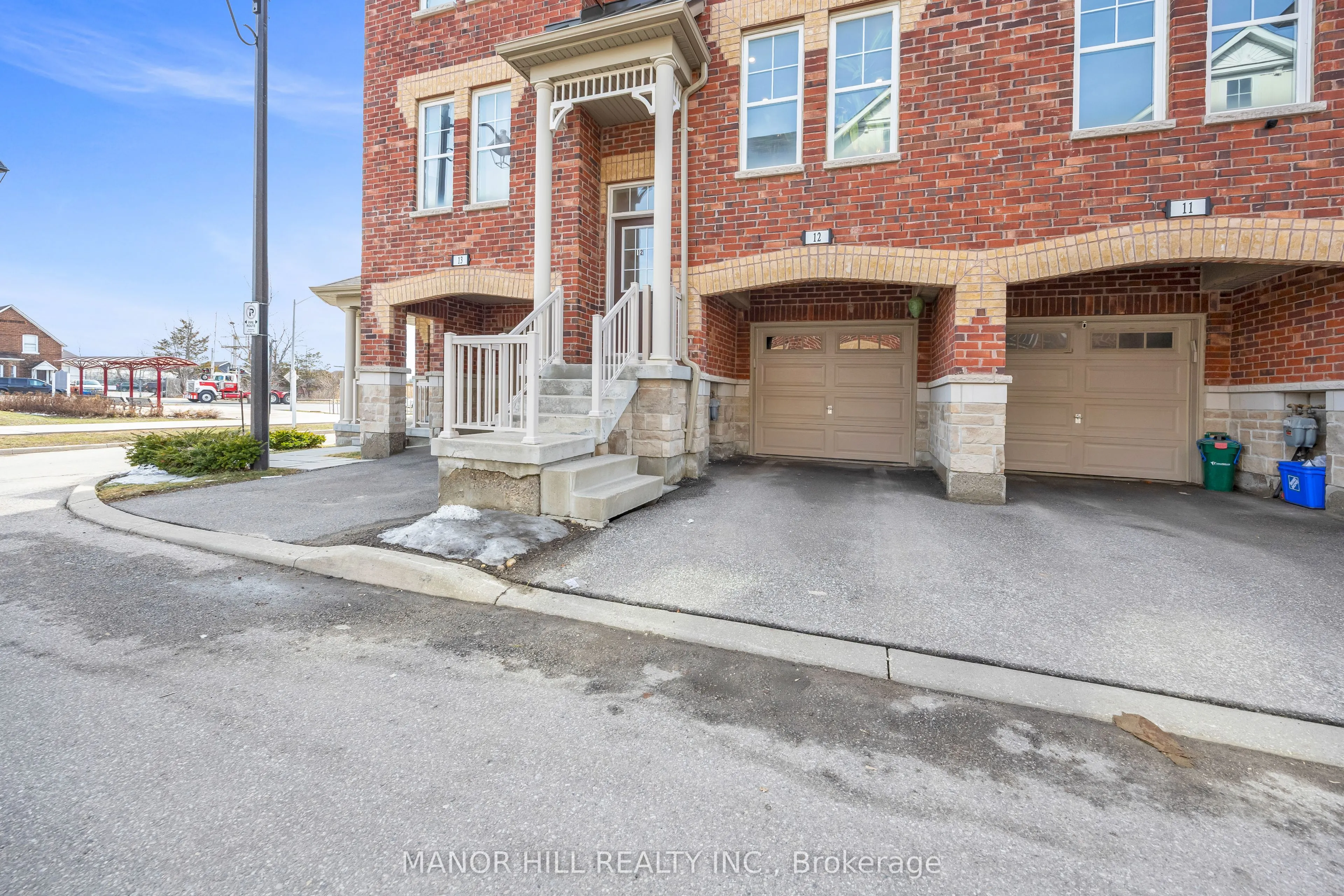 10 Porter Avenue W #12