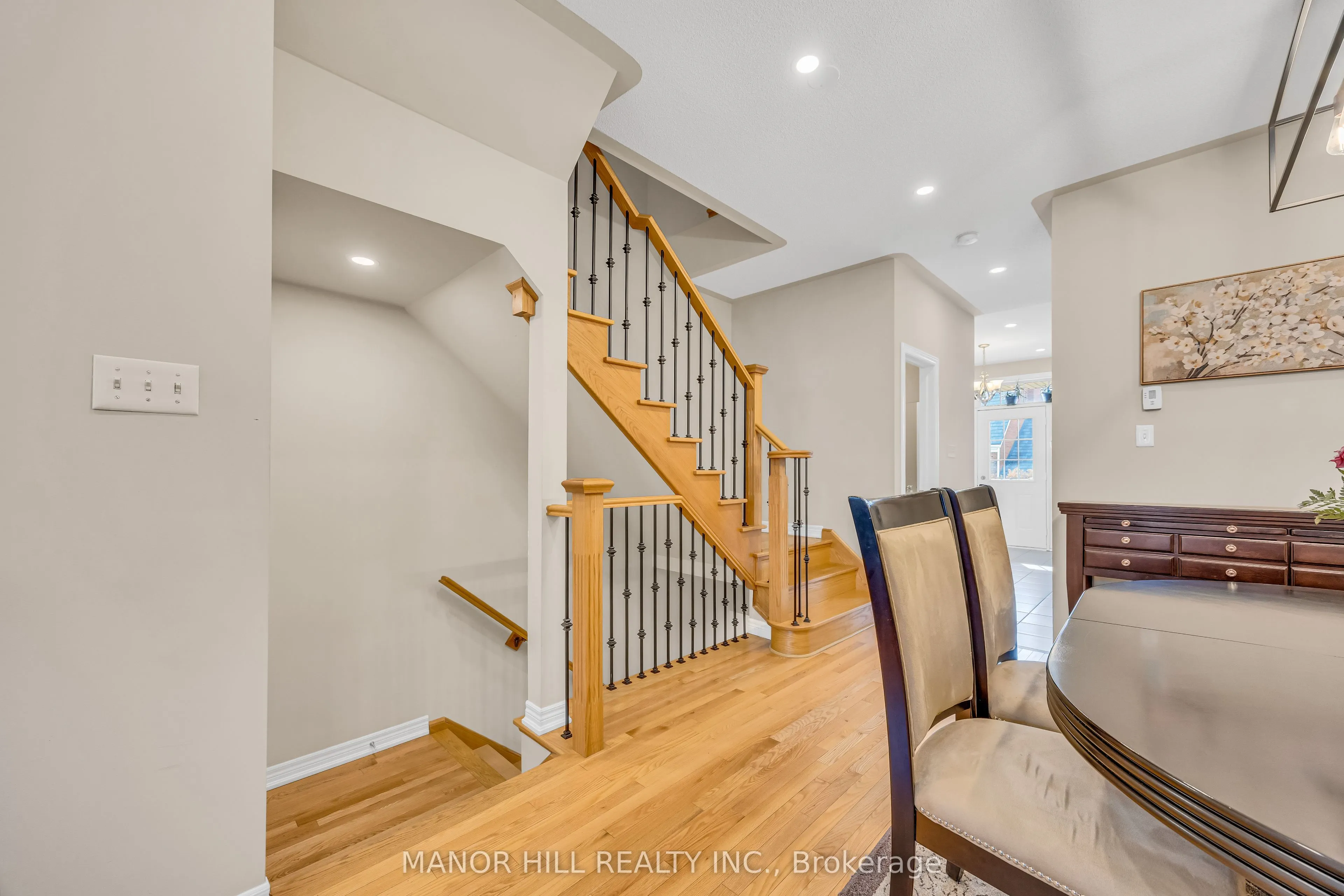10 Porter Avenue W #12
