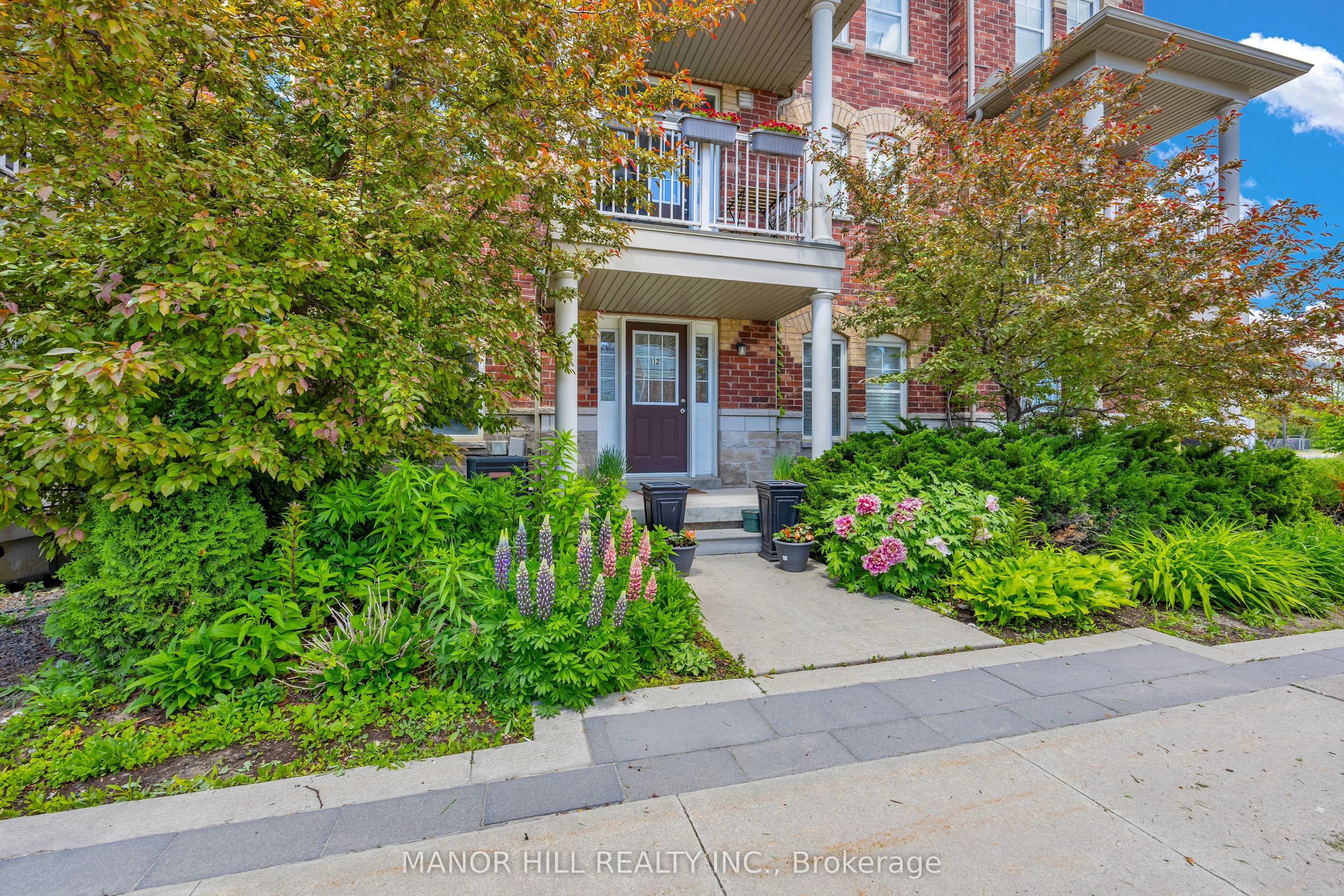 10 Porter Avenue W #12