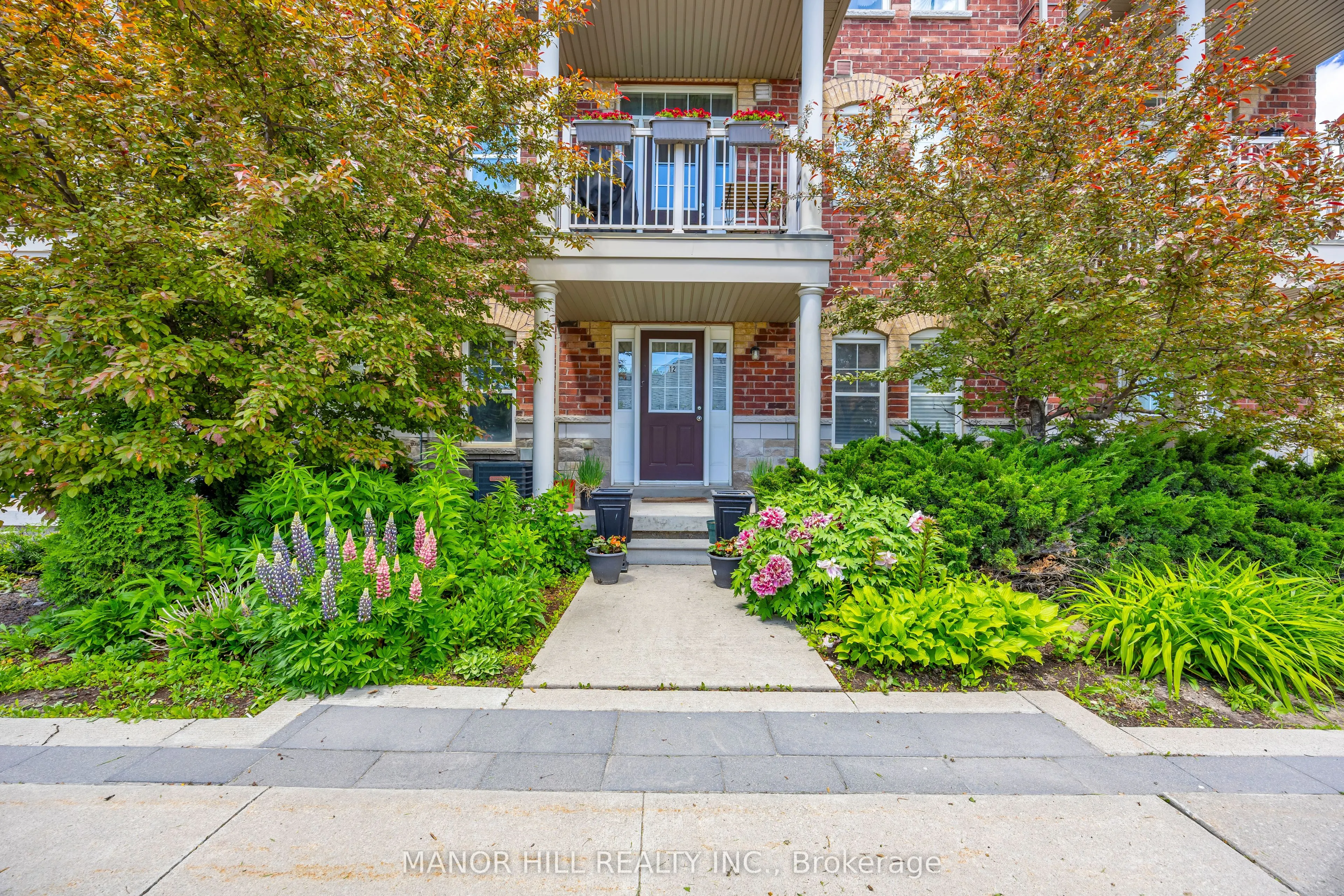 10 Porter Avenue W #12