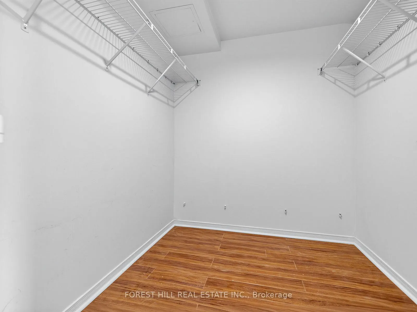 7905 Bayview Avenue #306