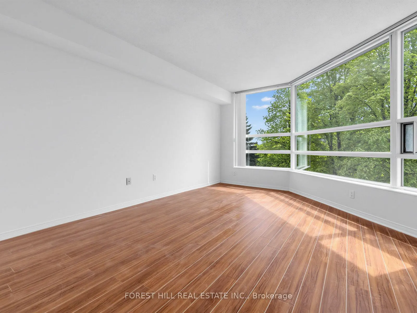 7905 Bayview Avenue #306