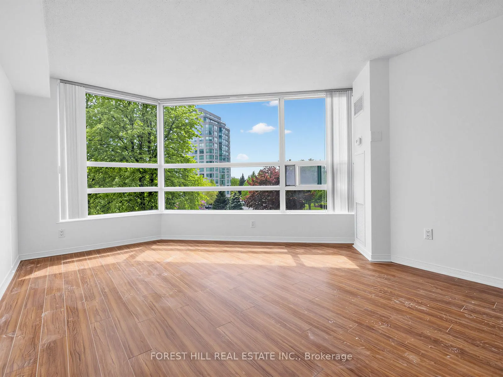 7905 Bayview Avenue #306