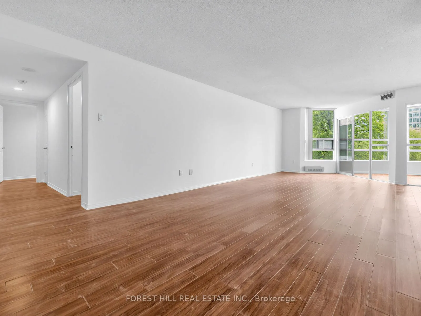 7905 Bayview Avenue #306