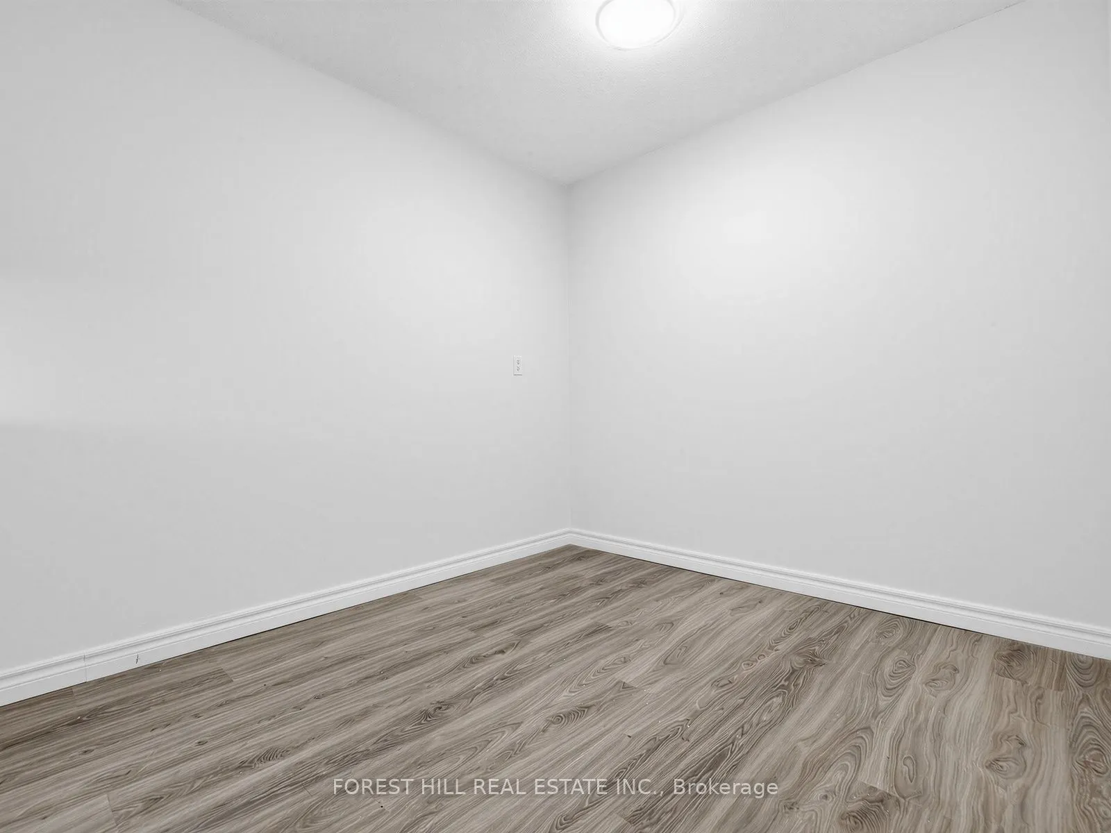 7905 Bayview Avenue #306