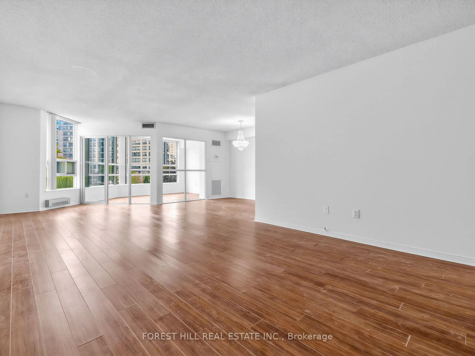 7905 Bayview Avenue #306