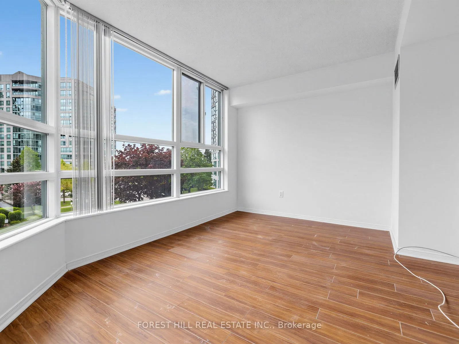 7905 Bayview Avenue #306