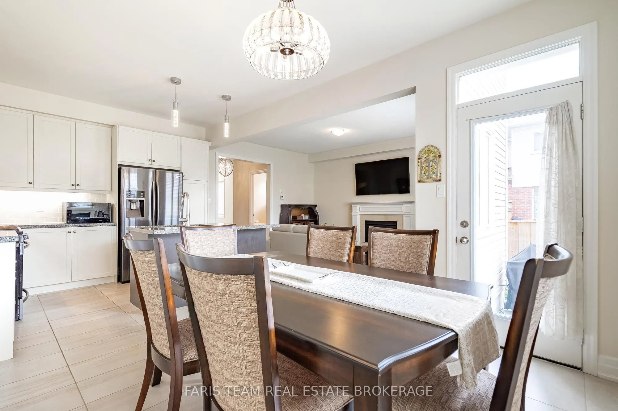 3 Hutton Crescent