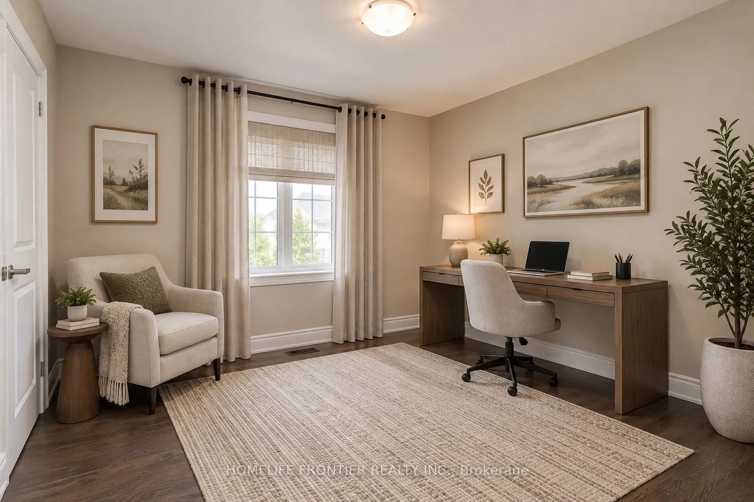 135 Ross Vennare Crescent