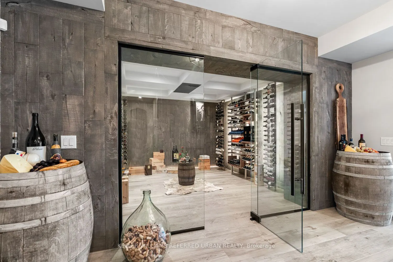 61 Ria Court