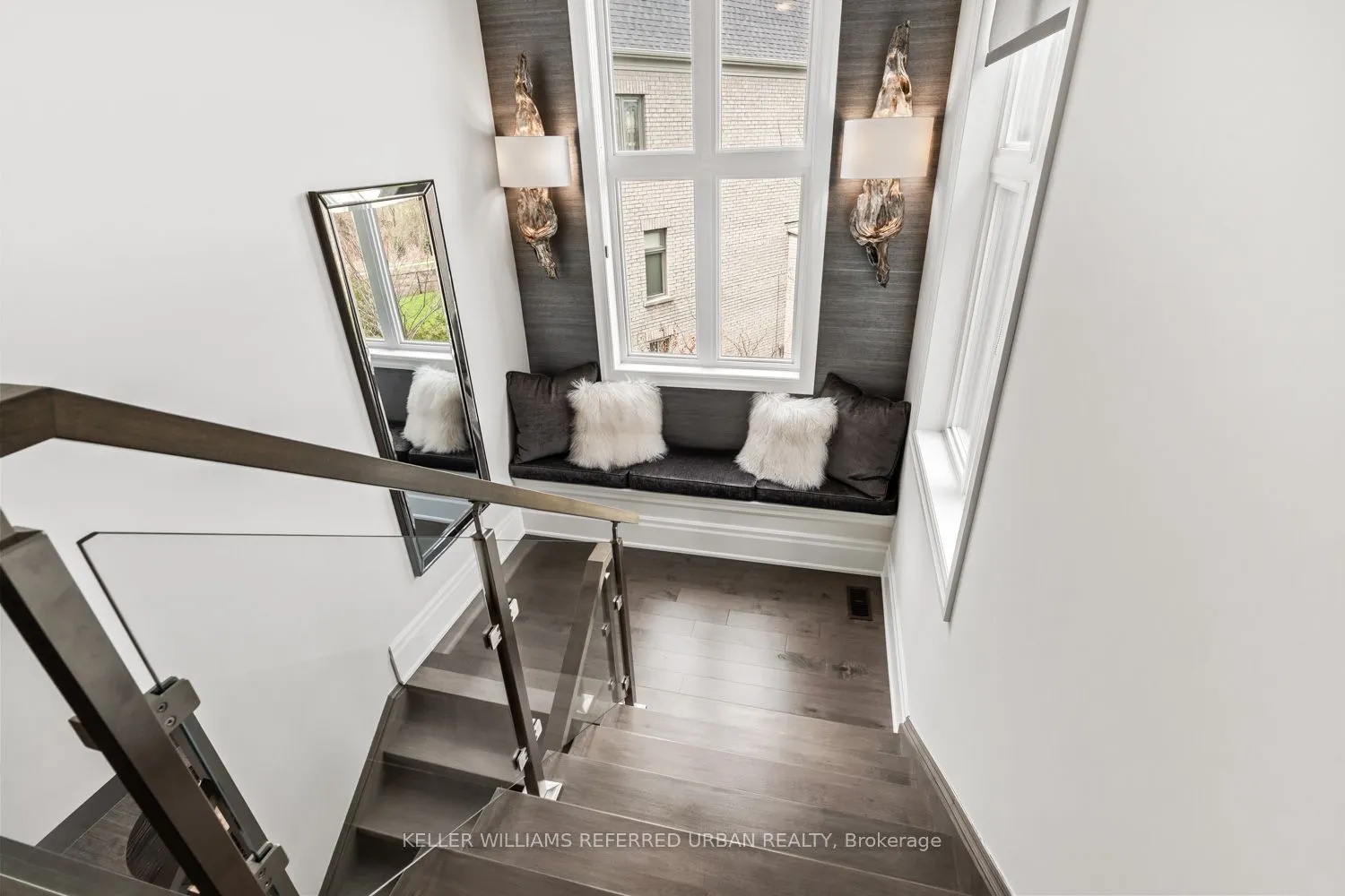 61 Ria Court