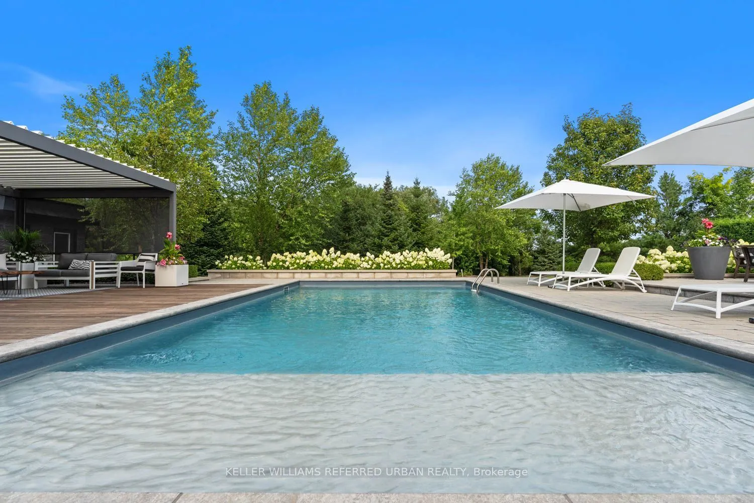 61 Ria Court