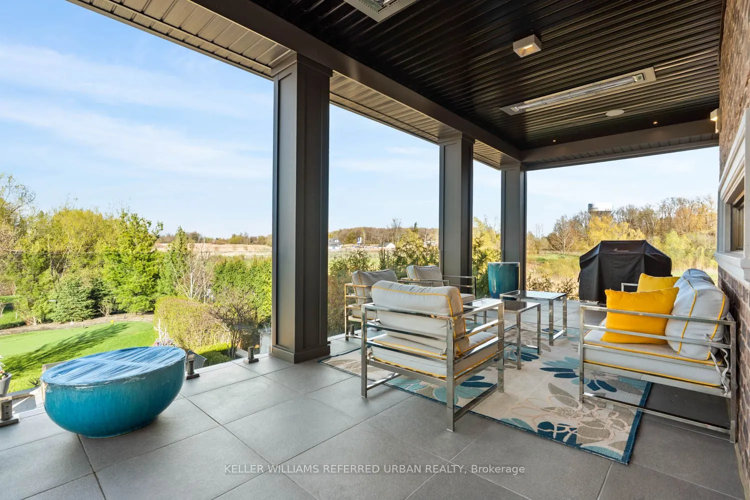 61 Ria Court