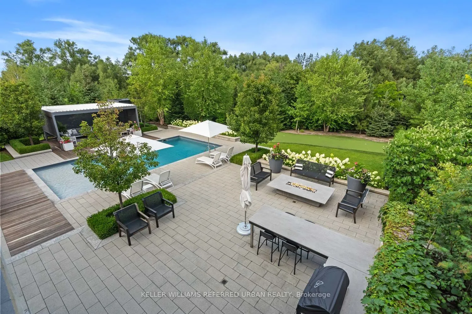 61 Ria Court