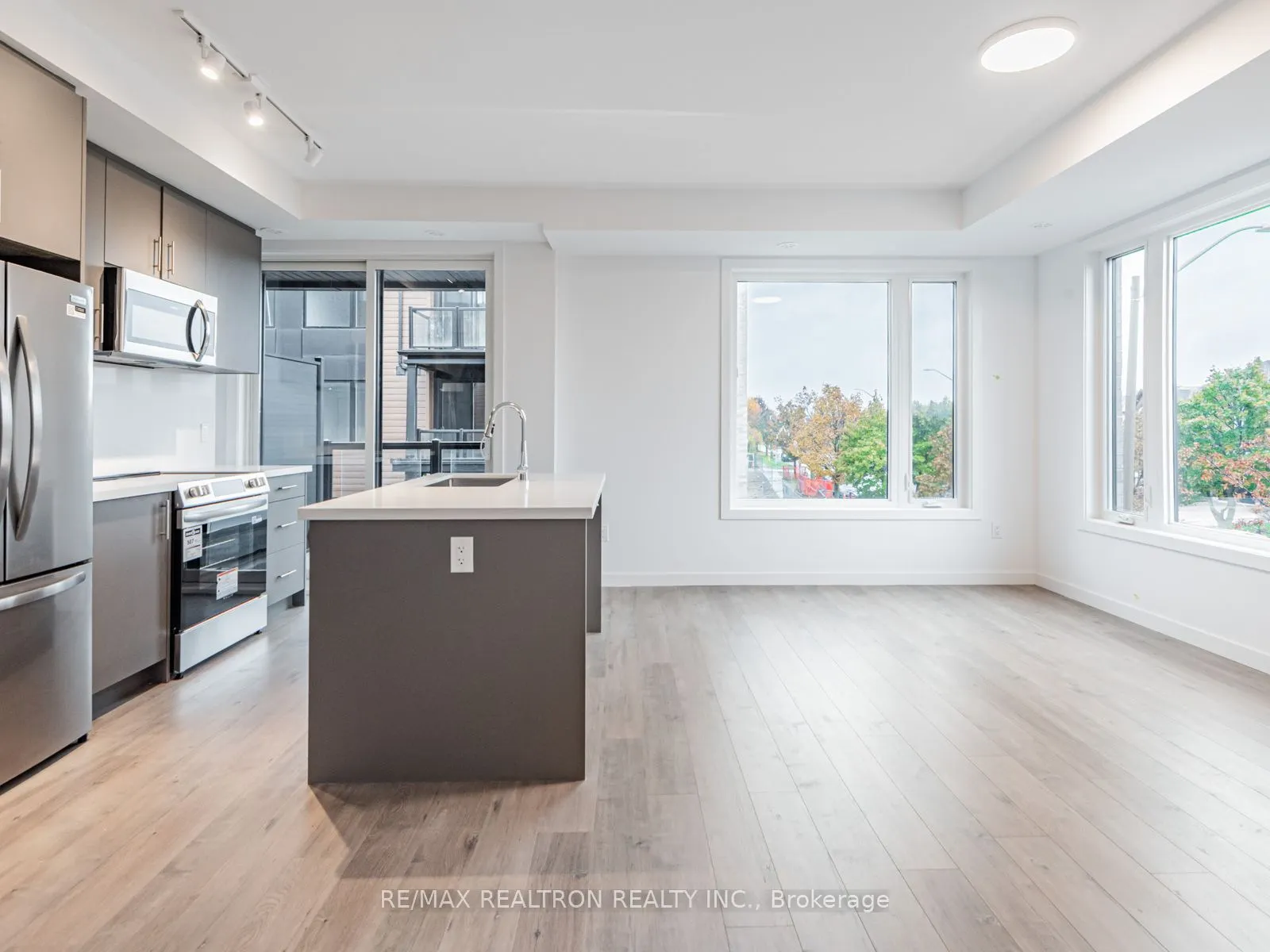 117 Marydale Avenue #31