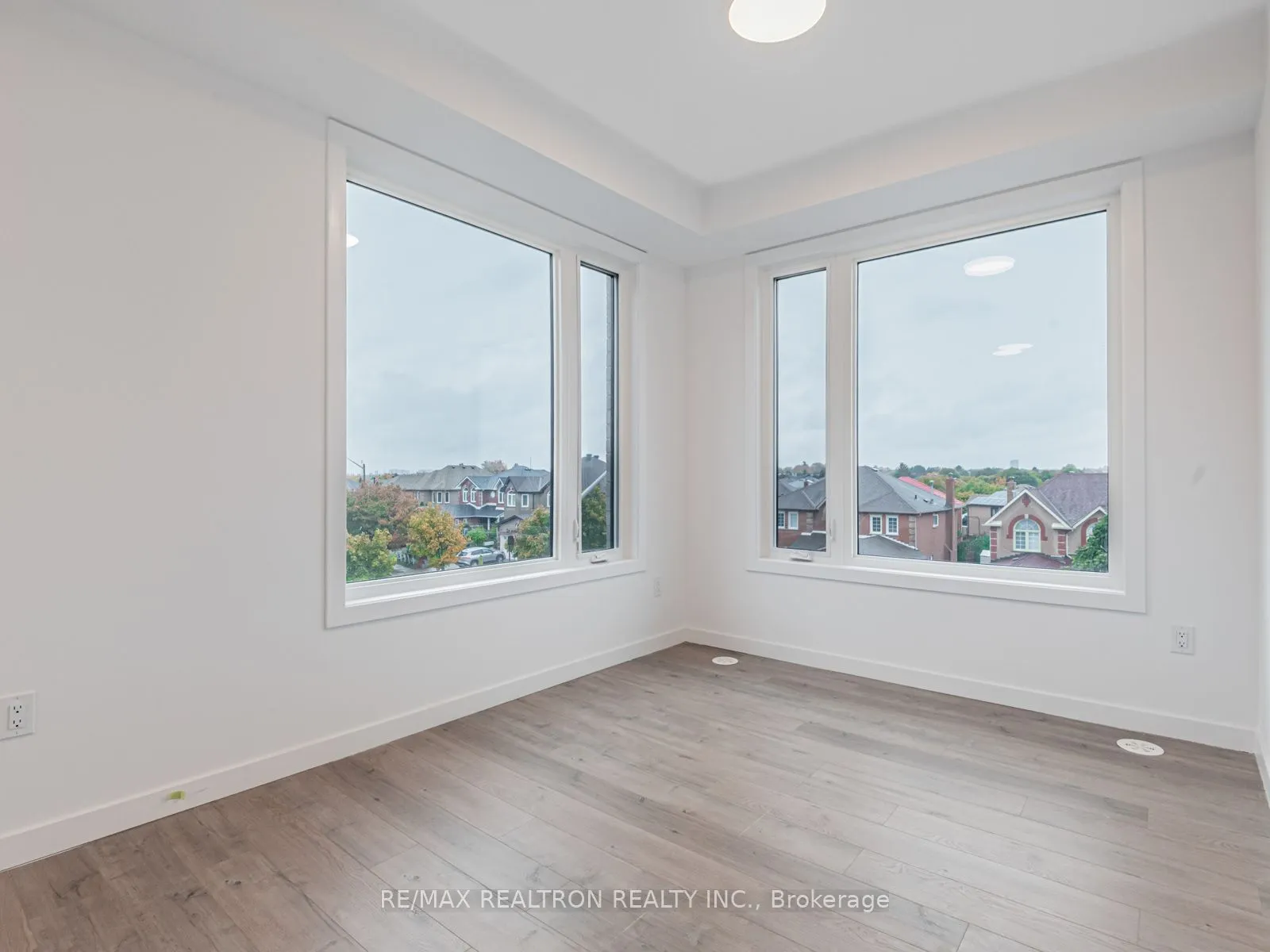 117 Marydale Avenue #31