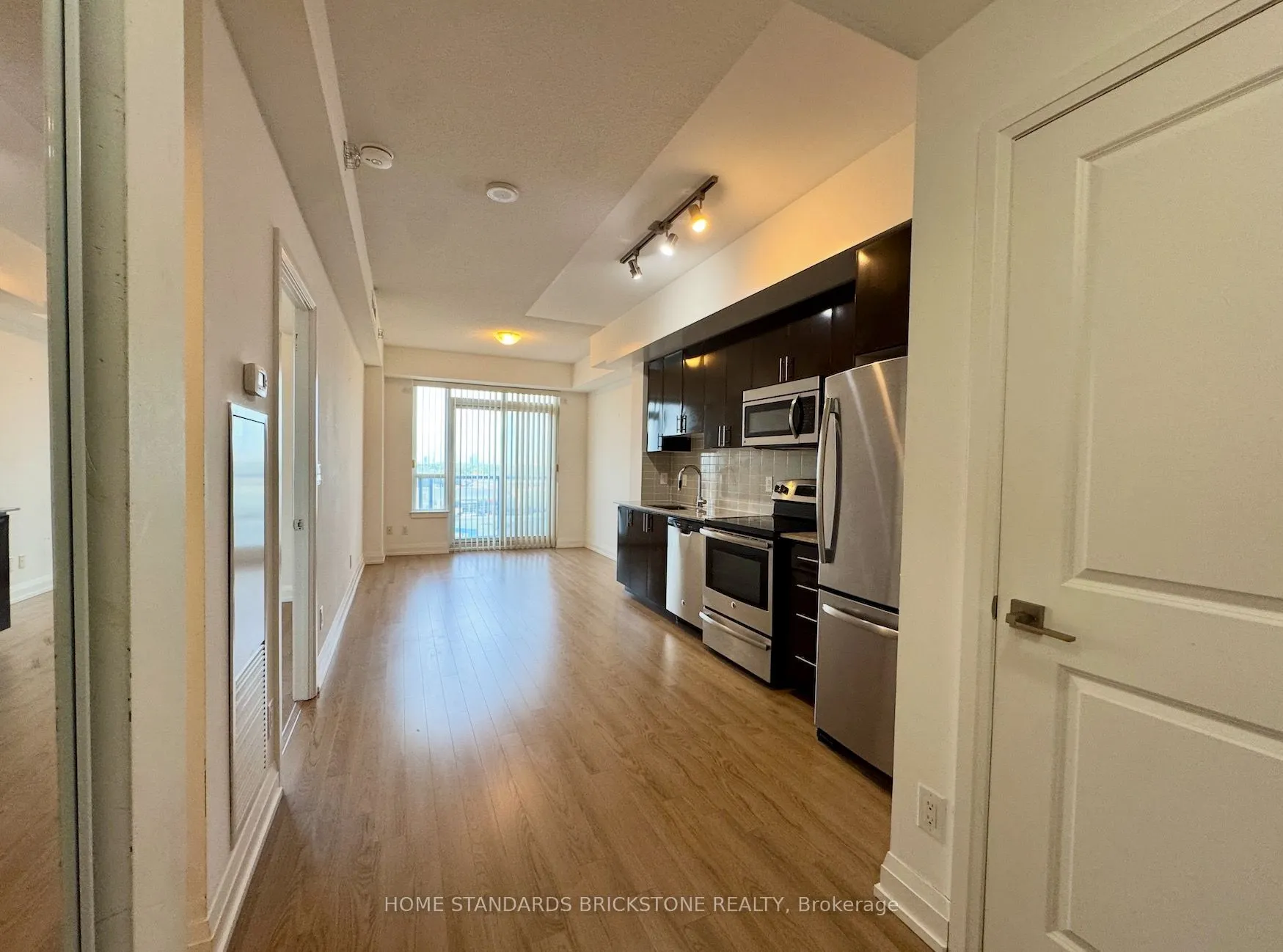 7161 Yonge Street #520