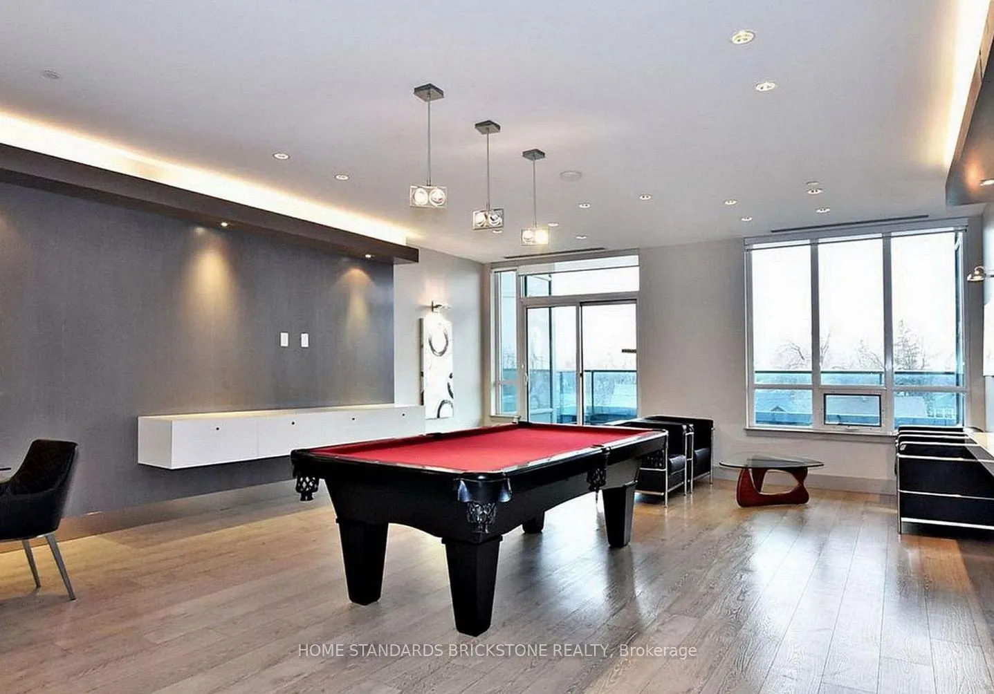 7161 Yonge Street #520