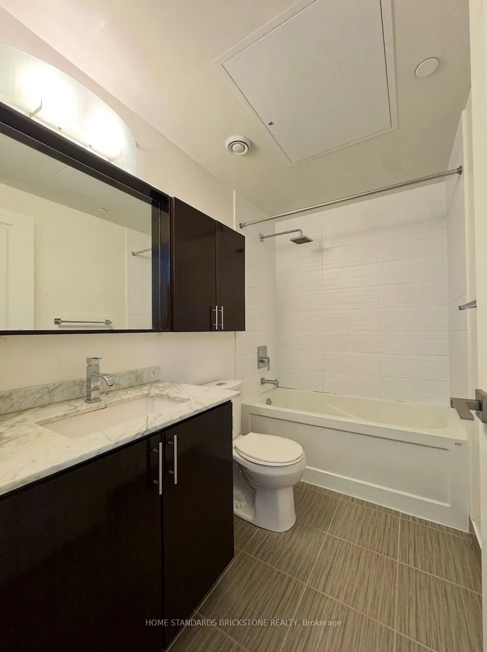 7161 Yonge Street #520