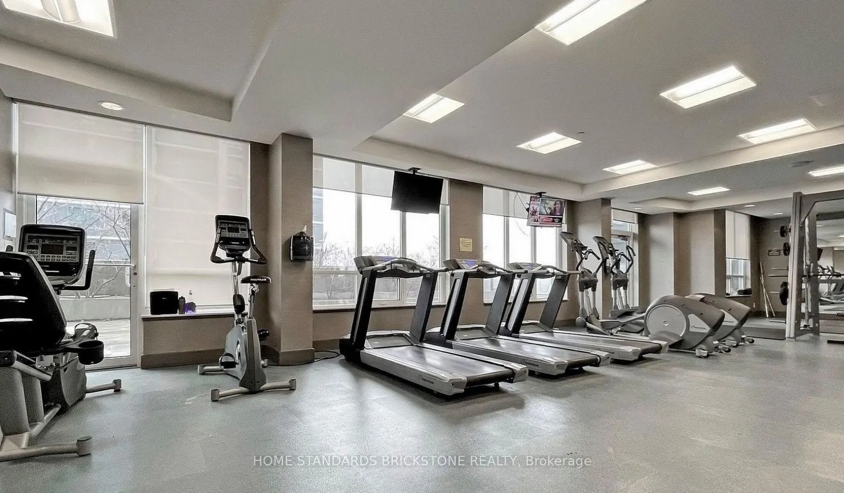 7161 Yonge Street #520