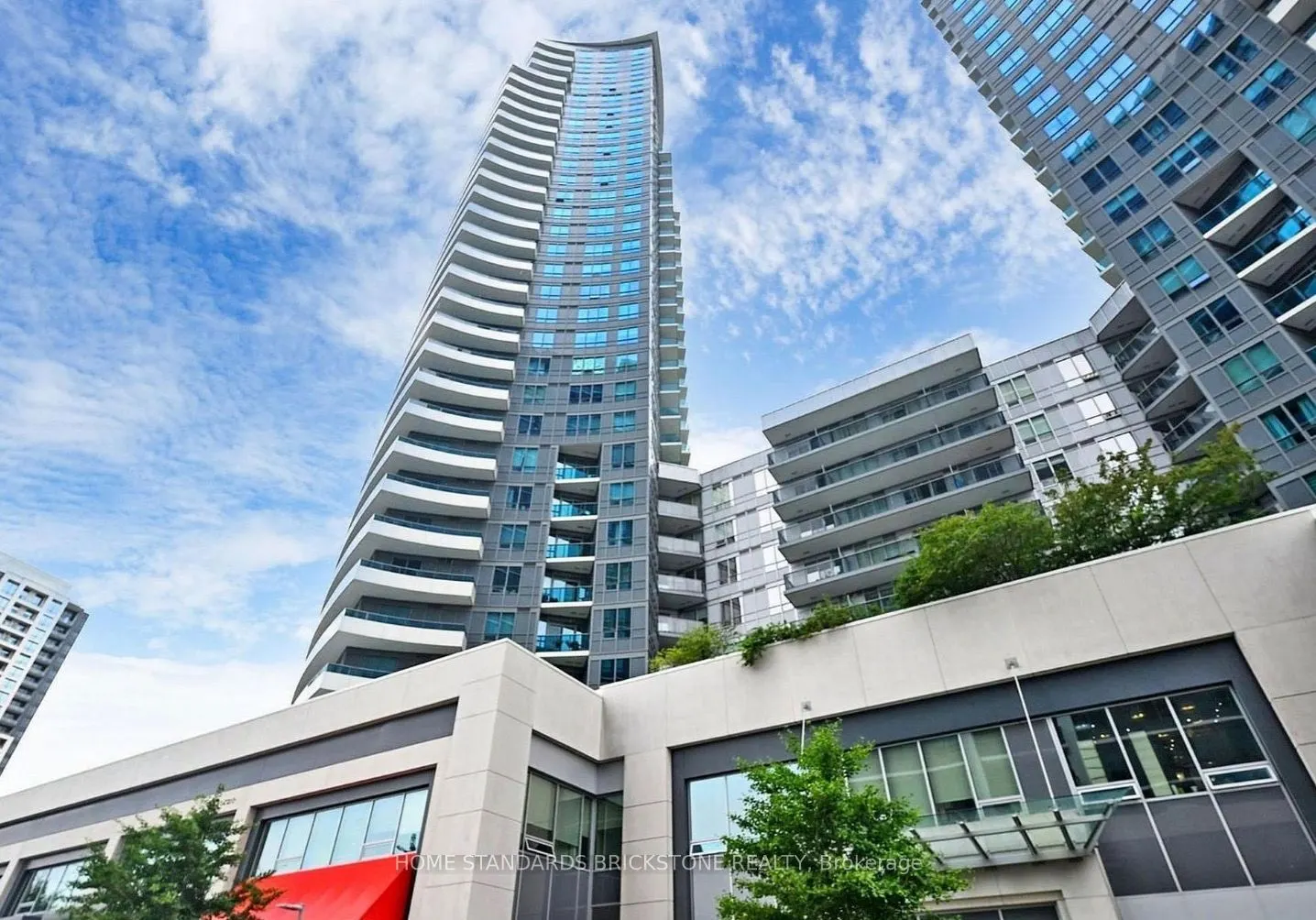 7161 Yonge Street #520