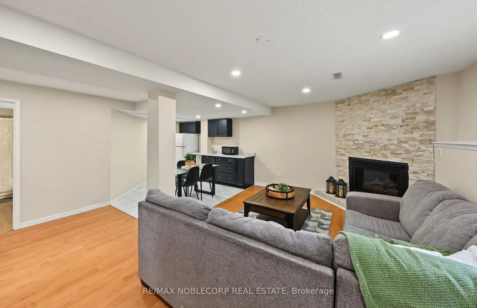 76 Edenbridge Drive