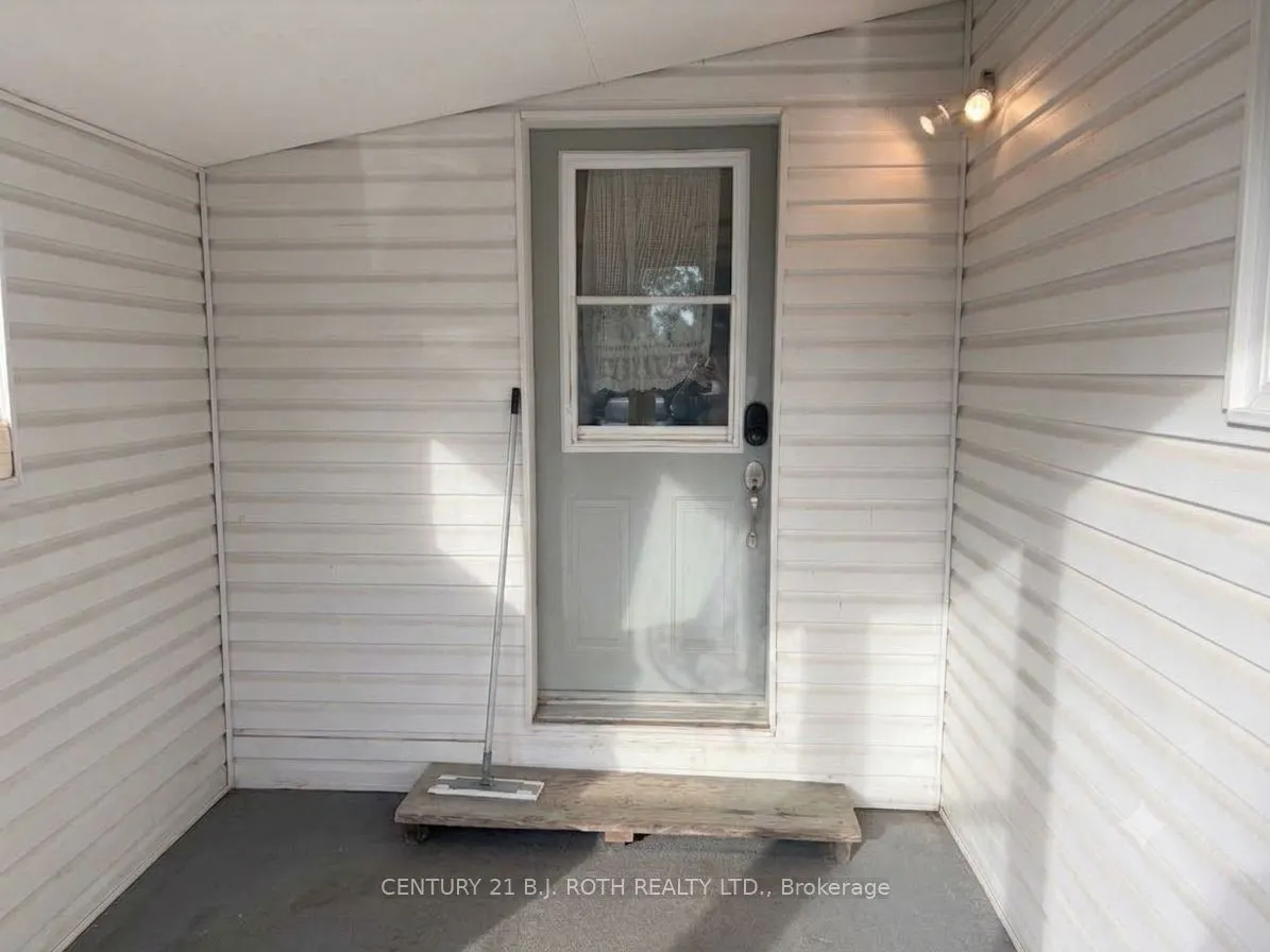 10 Shamrock Crescent